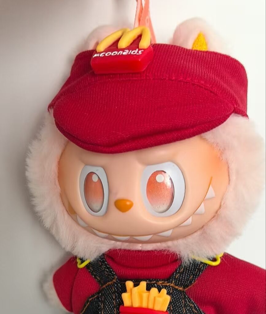THE MONSTERS Spot Macaron Plush Doll